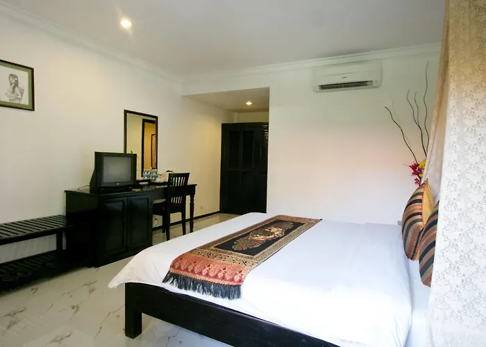 Boutique Angkor Hotel 3*